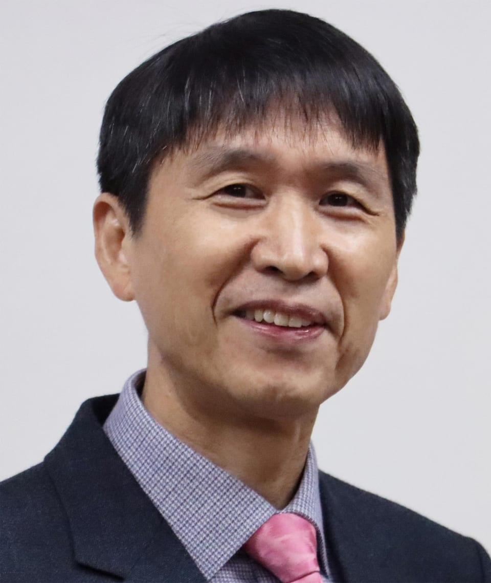 [디자인] 한지와 쪽염색의 미학, 美 전문지 ‘핸드 페이퍼메이킹’ 권두 기사 게재